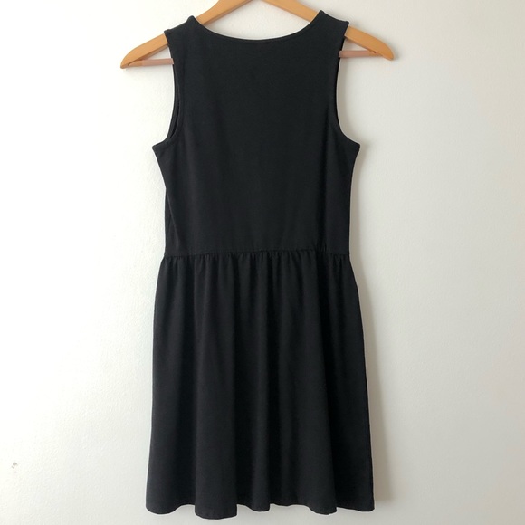 H&M Sleeveless Skater Dress - Picture 3 of 3